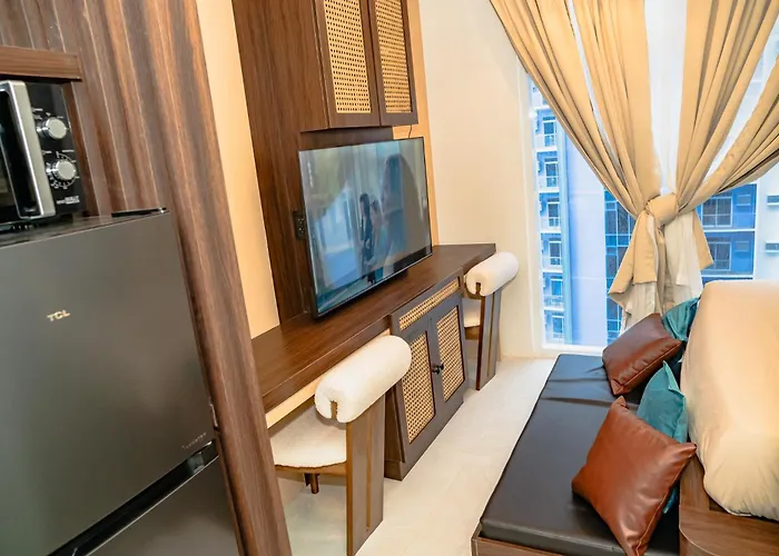 Oak Nook I 2 Pax I Pool, Smart Tv, Artistic * Cebu